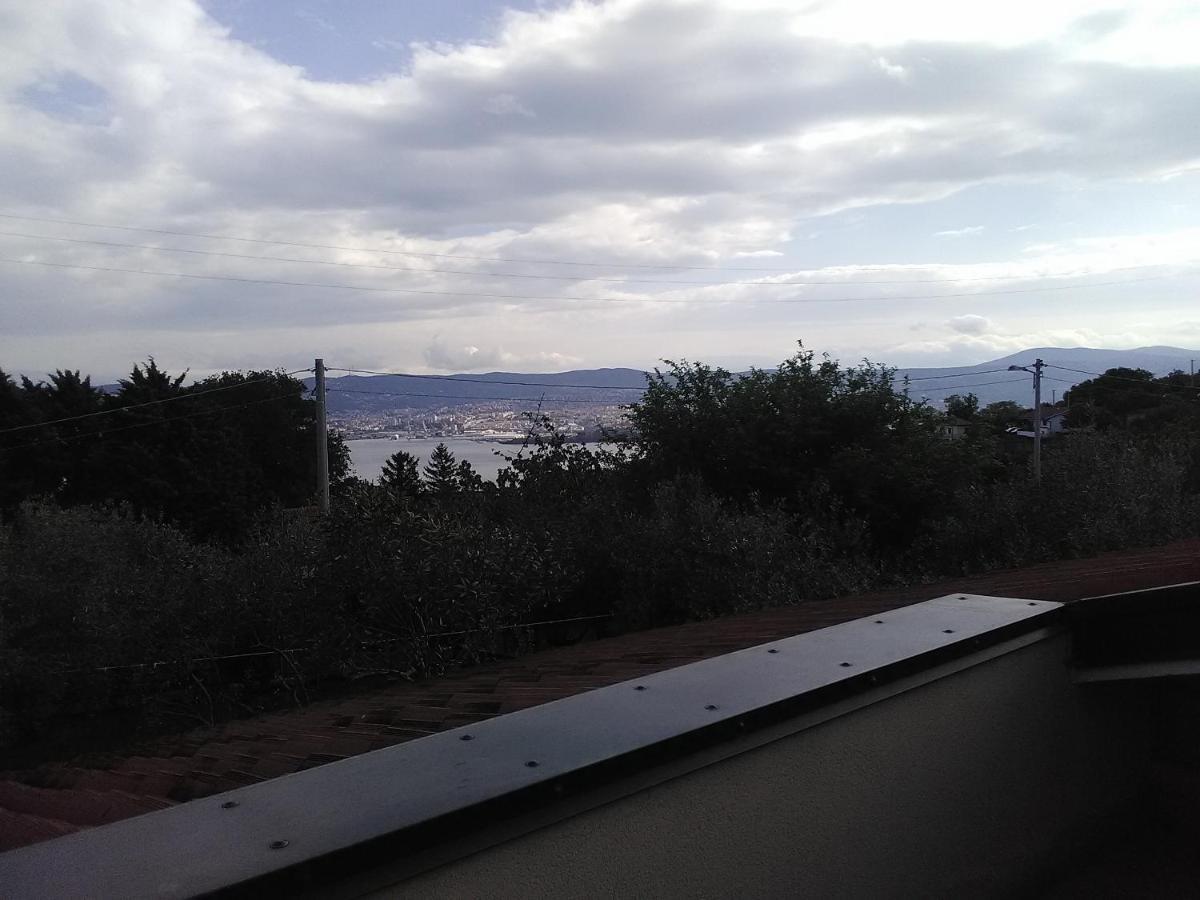 Villa Ambrosia Múggia Esterno foto